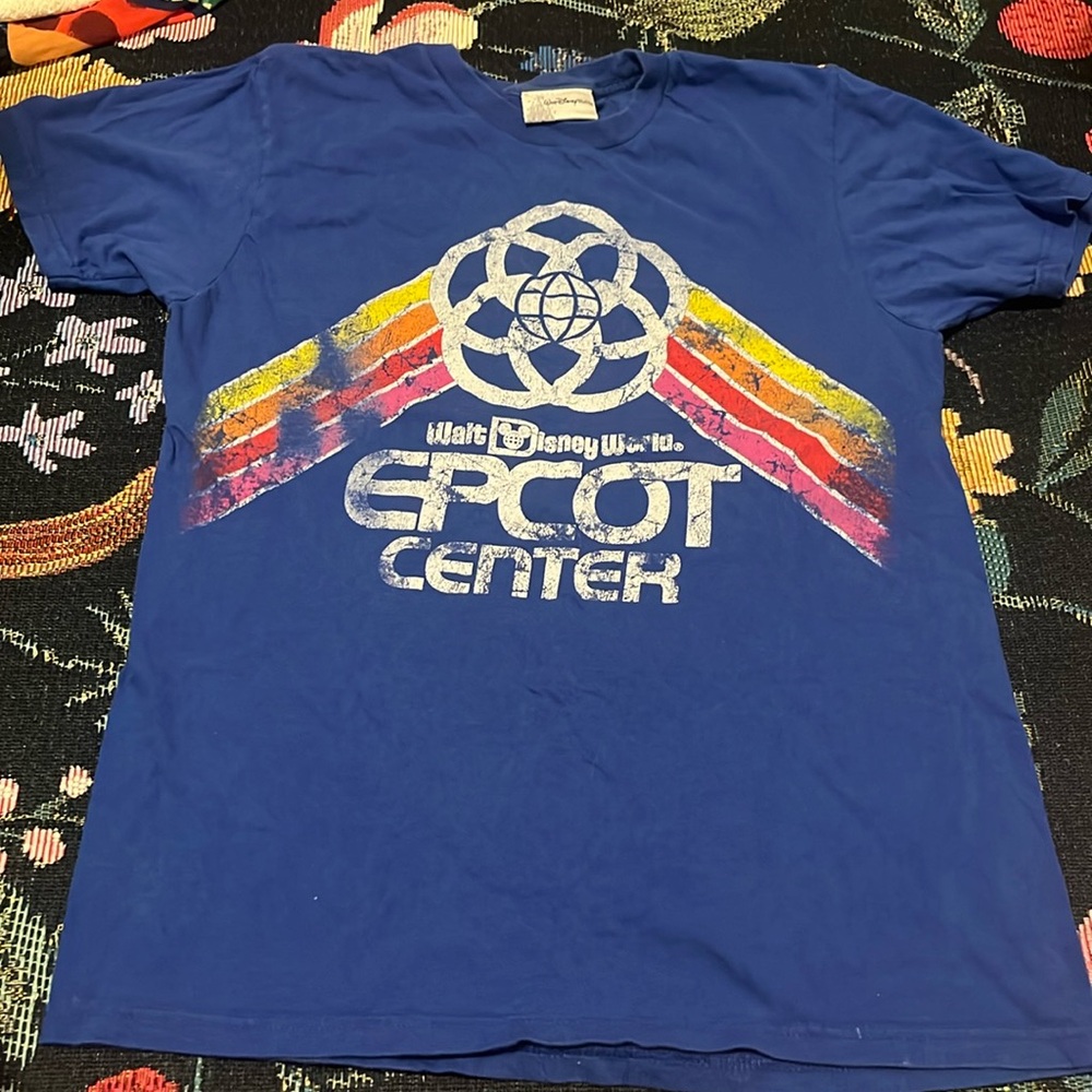 Epcot Walt Disney world vintage style shirt